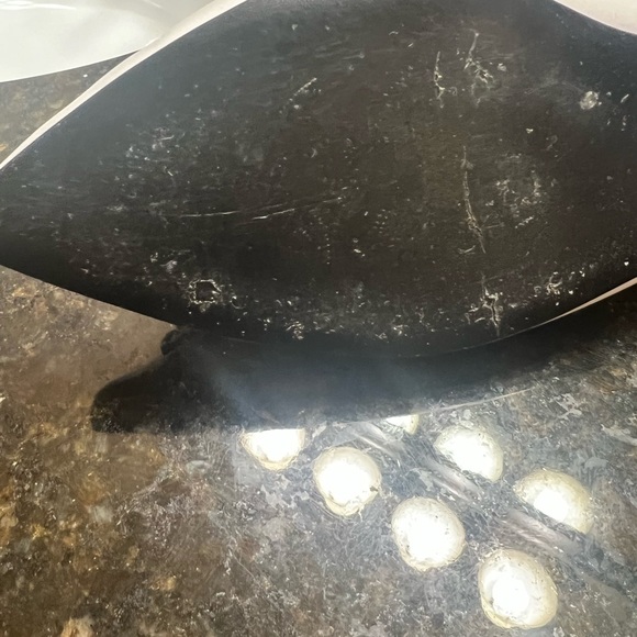 Versace slippers 6.5 . Got them as a gift , time for a change . - Picture 5 of 5